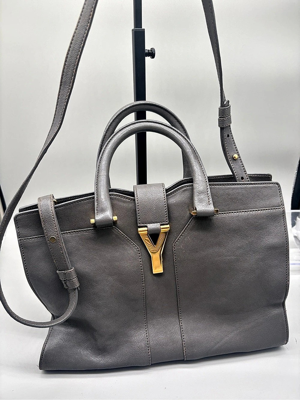 Yves Saint Laurent Medium Cabas Chyc Tote Medium Gray Leather Tote Bag